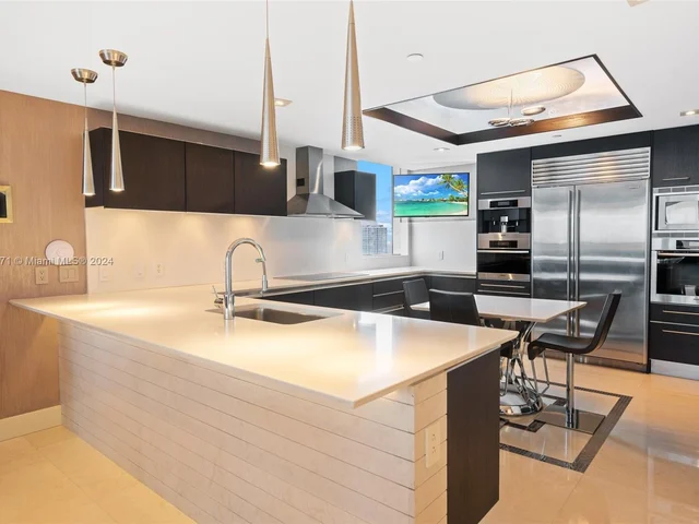 17001 Collins Ave # 2501, Sunny Isles Beach FL 33160