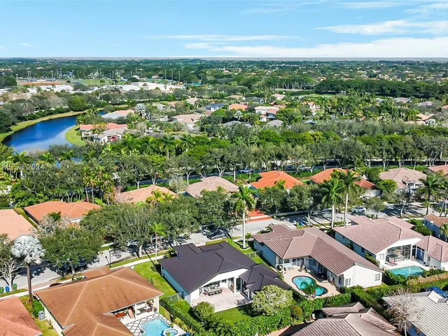 1470 Lantana Ct, Weston FL 33326