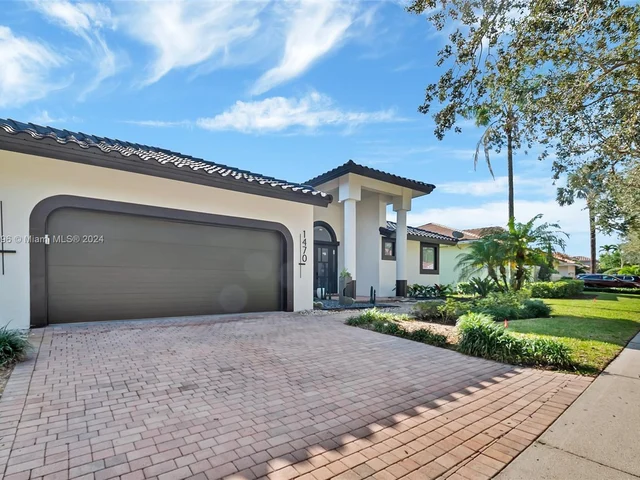 1470 Lantana Ct, Weston FL 33326