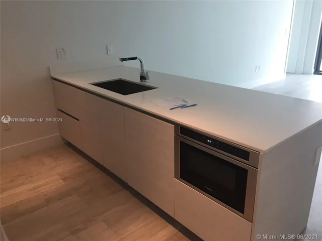 1300 S Miami Ave # 3011, Miami FL 33130