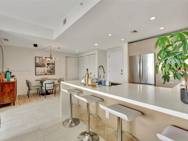 2000 Metropica Way # 1906, Sunrise FL 33323