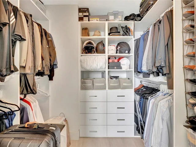 2000 Metropica Way # 1906, Sunrise FL 33323