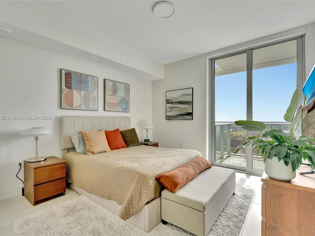 2000 Metropica Way # 1906, Sunrise FL 33323