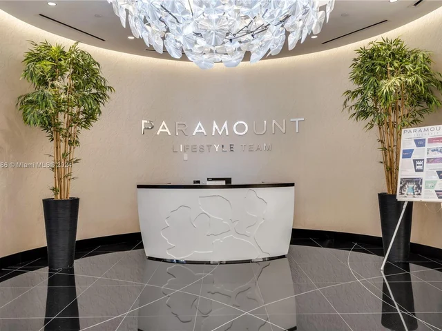 851 NE 1st Ave # 806, Miami FL 33132