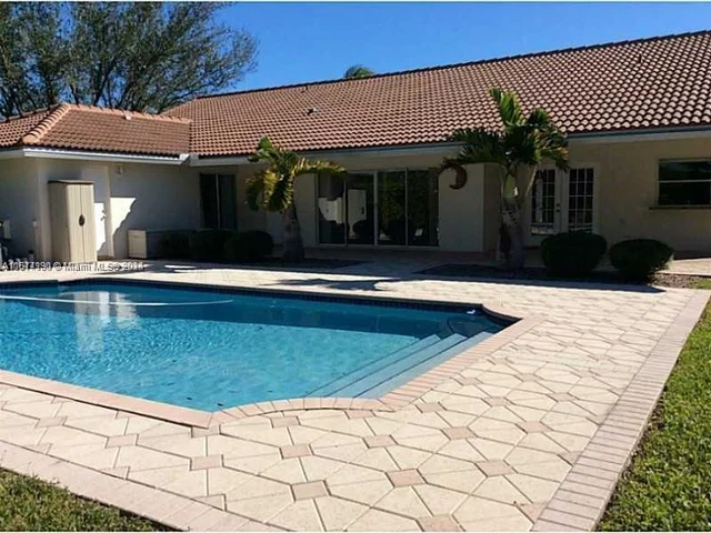 4644 NW 99th Ln, Coral Springs FL 33076