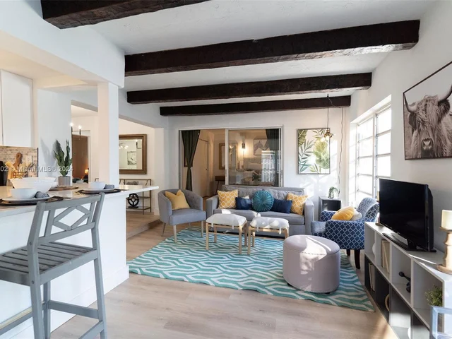 8410 NW 25th Ct, Sunrise FL 33322