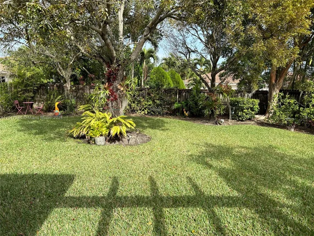 13165 SW 142 TER, Miami FL 33186