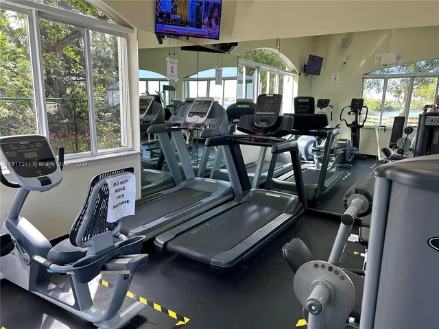 13165 SW 142 TER, Miami FL 33186