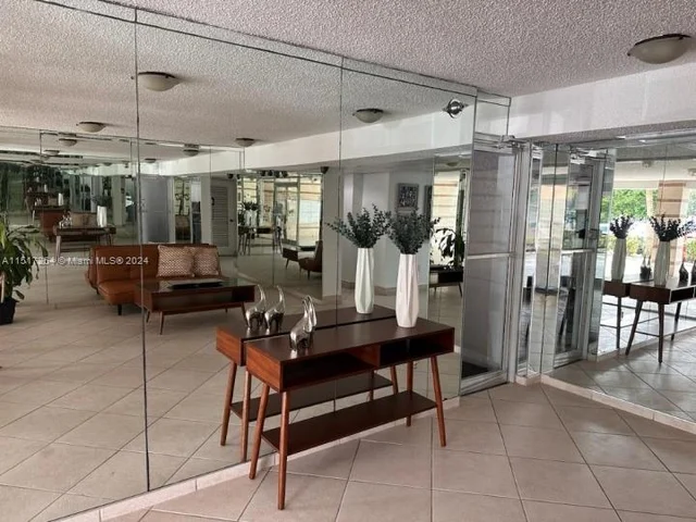 7933 West Dr # 818, North Bay Village FL 33141