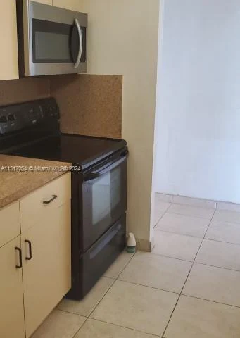 7933 West Dr # 818, North Bay Village FL 33141