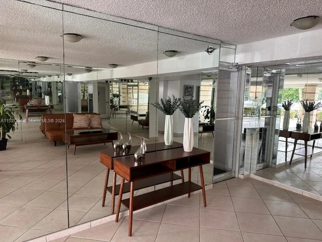 7933 West Dr # 818, North Bay Village FL 33141