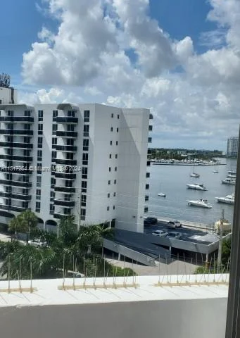 7933 West Dr # 818, North Bay Village FL 33141