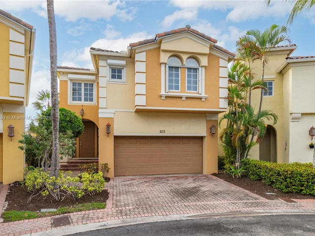 3172 NE 211th St, Aventura FL 33180