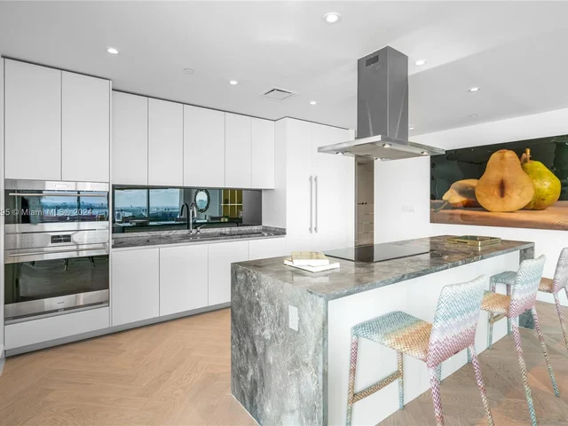 700 NE 26th Ter, Miami FL 33137