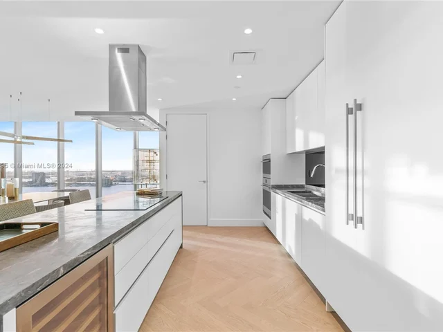 700 NE 26th Ter, Miami FL 33137