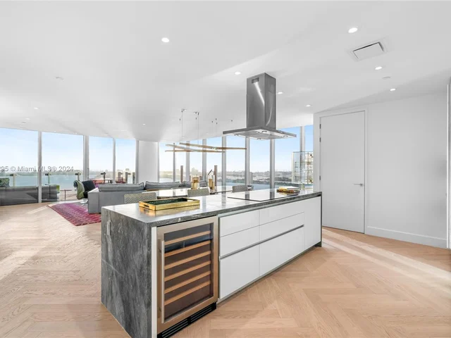 700 NE 26th Ter, Miami FL 33137