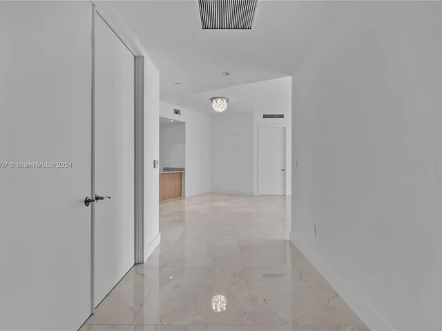 15811 Collins Ave # 2807, Sunny Isles Beach FL 33160