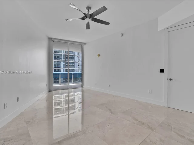 15811 Collins Ave # 2807, Sunny Isles Beach FL 33160
