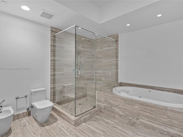 15811 Collins Ave # 2807, Sunny Isles Beach FL 33160