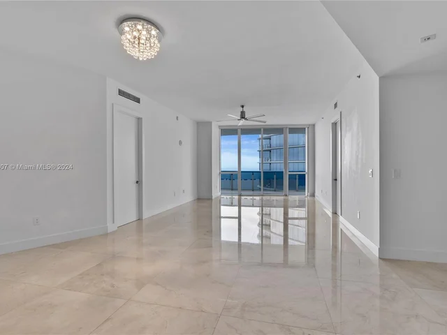 15811 Collins Ave # 2807, Sunny Isles Beach FL 33160
