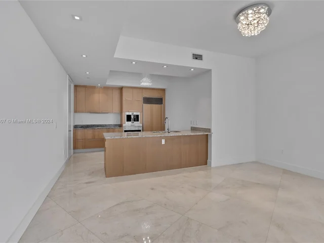 15811 Collins Ave # 2807, Sunny Isles Beach FL 33160