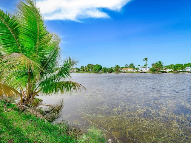 3341 NW 67th St, Fort Lauderdale FL 33309