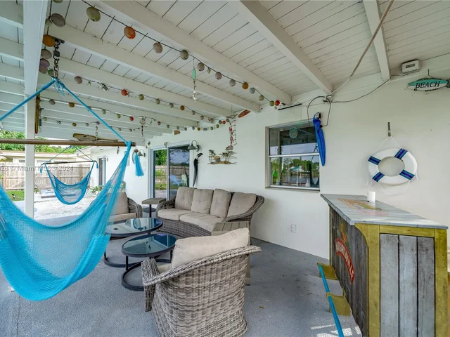 3341 NW 67th St, Fort Lauderdale FL 33309