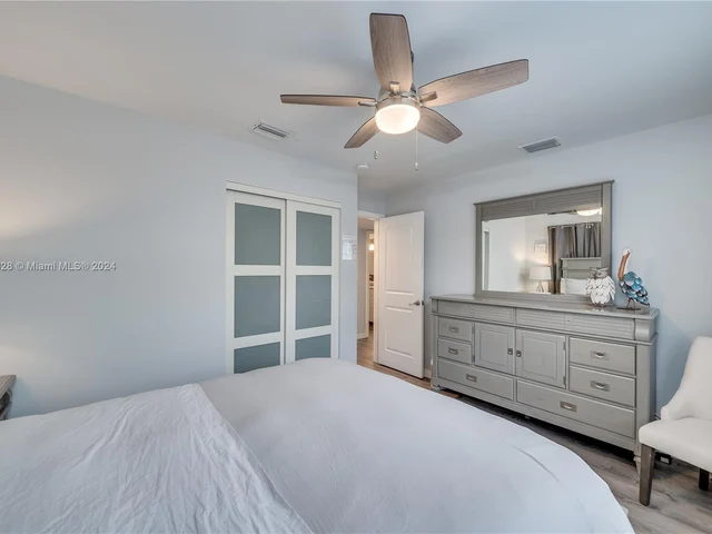 3341 NW 67th St, Fort Lauderdale FL 33309