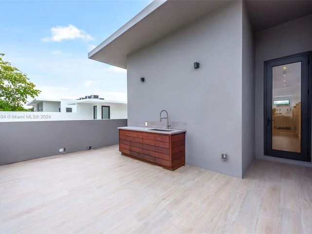 2980 Coconut Ave, Miami FL 33133