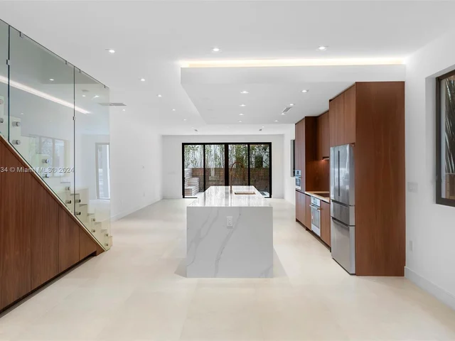 2980 Coconut Ave, Miami FL 33133