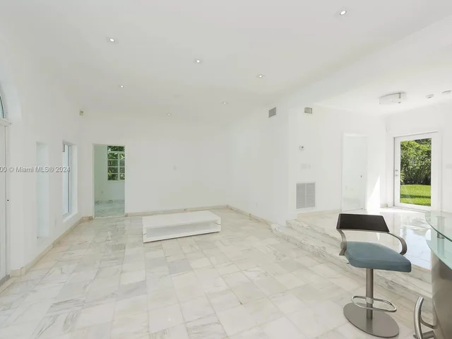 1431 W 22 ST, Miami Beach FL 33140