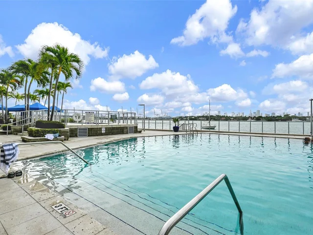 800 West Ave # 530, Miami Beach FL 33139