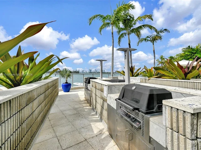 800 West Ave # 530, Miami Beach FL 33139