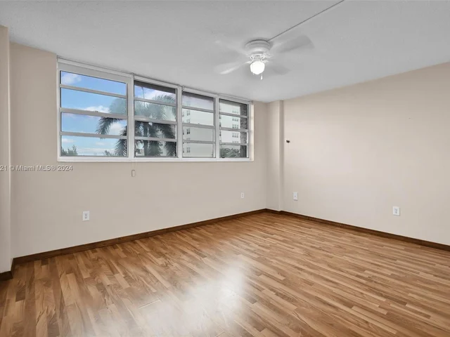 800 West Ave # 530, Miami Beach FL 33139