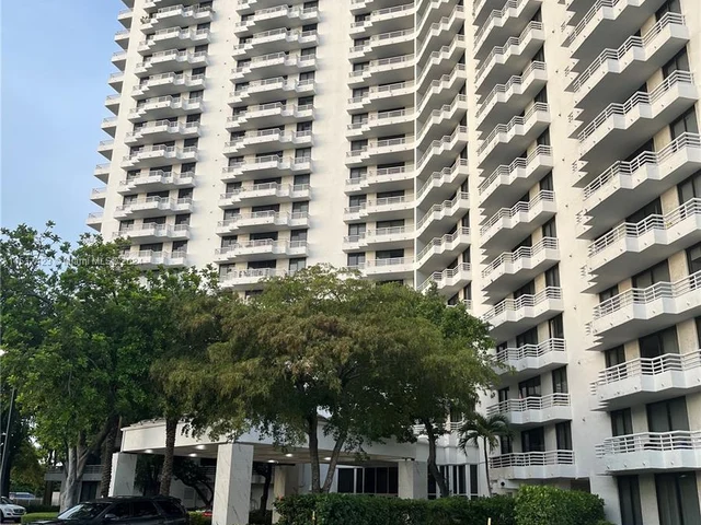 3300 NE 192nd St # 512, Aventura FL 33180