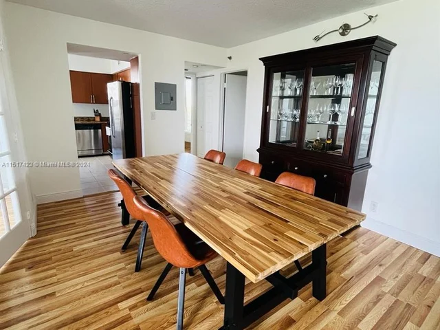 3300 NE 192nd St # 512, Aventura FL 33180