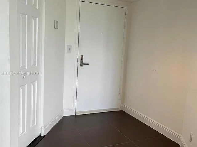 3300 NE 192nd St # 512, Aventura FL 33180