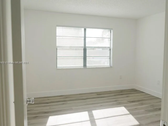 8287 SW 128th St # 210, Pinecrest FL 33156