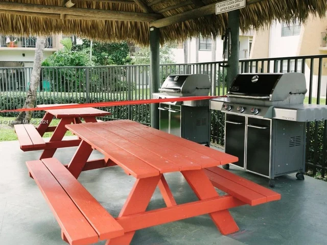 8287 SW 128th St # 210, Pinecrest FL 33156