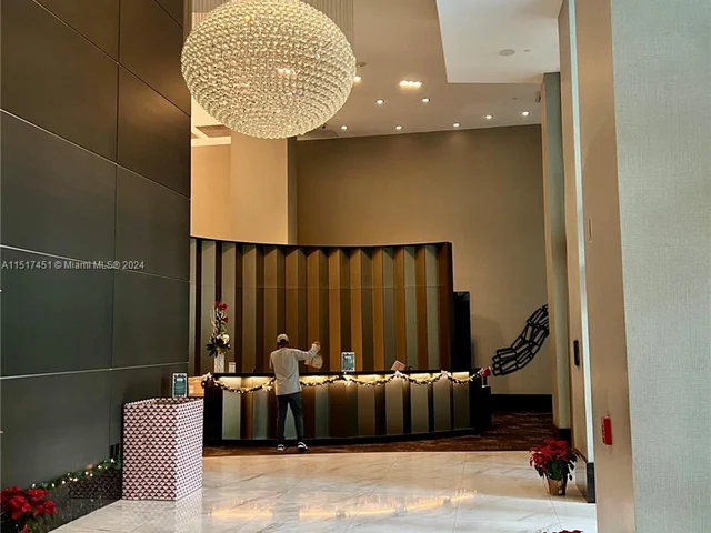 951 Brickell Ave # 3711, Miami FL 33131