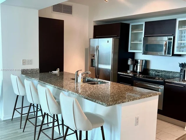 951 Brickell Ave # 3711, Miami FL 33131