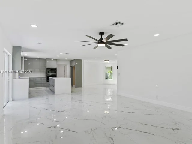 10679 NW 32nd Ct, Coral Springs FL 33065