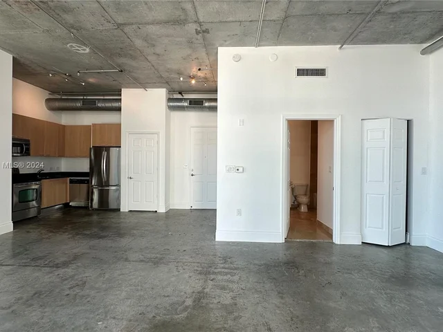 2100 Van Buren St # 516, Hollywood FL 33020