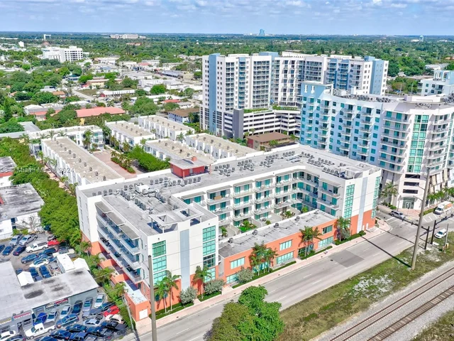 2100 Van Buren St # 516, Hollywood FL 33020