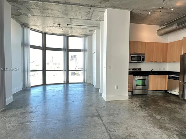 2100 Van Buren St # 516, Hollywood FL 33020