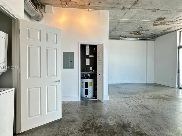 2100 Van Buren St # 516, Hollywood FL 33020