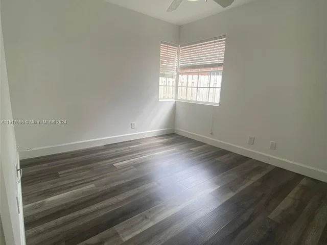 325 Somerset Way, Weston FL 33326