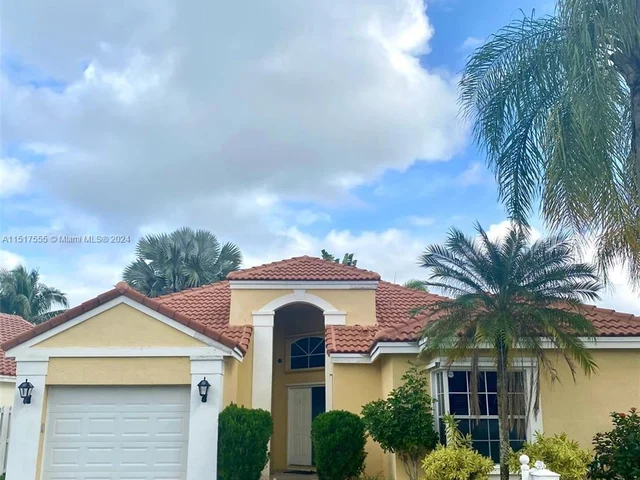 325 Somerset Way, Weston FL 33326