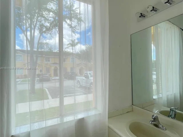 2917 SE 15th Rd # 62, Homestead FL 33035