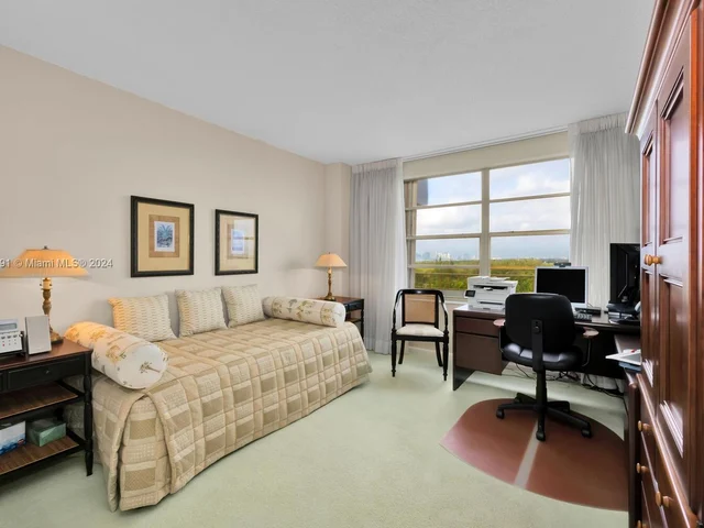 155 Ocean Lane Dr # 908, Key Biscayne FL 33149